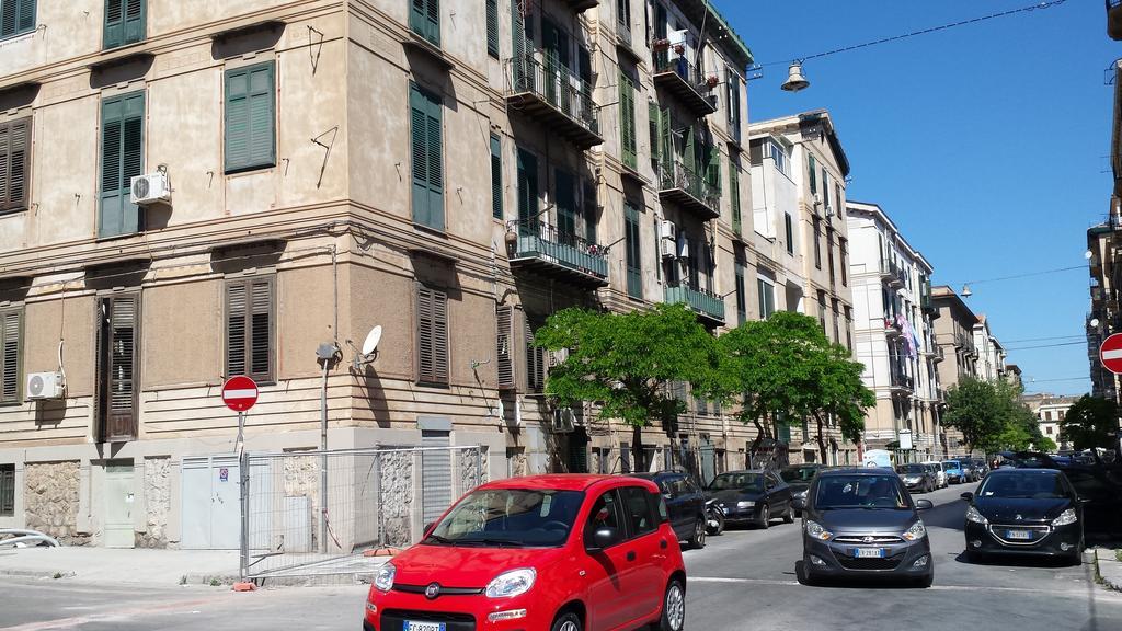 Stazione Marinuzzi Villa Palermo Exterior photo